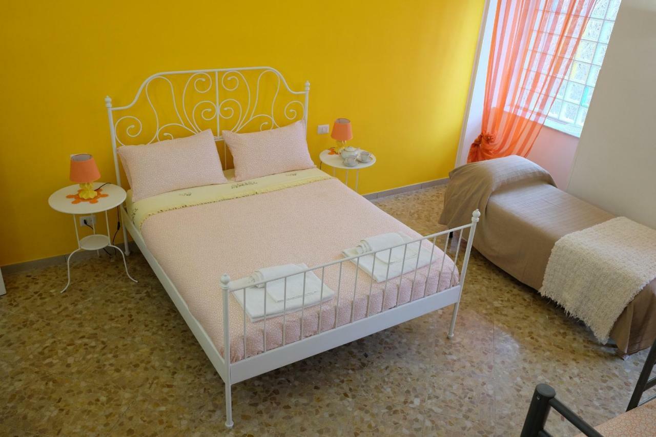 Buonocore Rooms Santa Maria La Carità Esterno foto